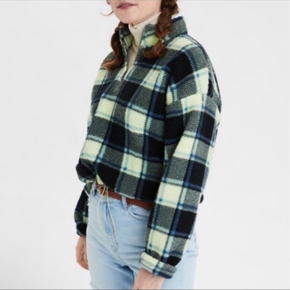 American eagle cropped fleece jacket
